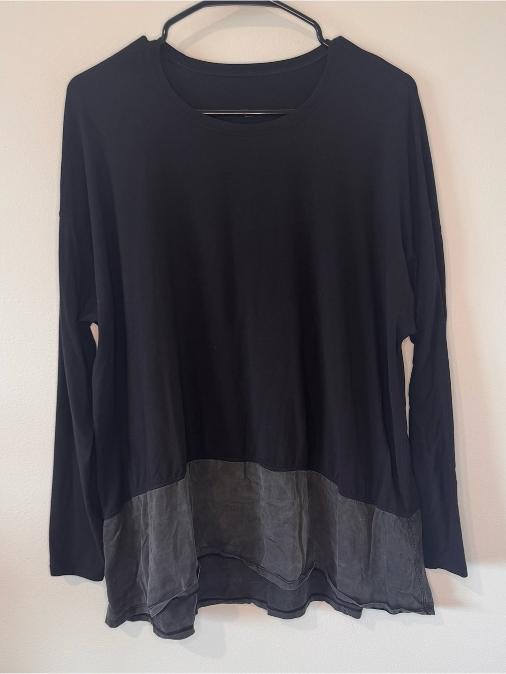 Lululemon Black Mixed Media Ruffle Hem Tunic Top Approx Large Tagless